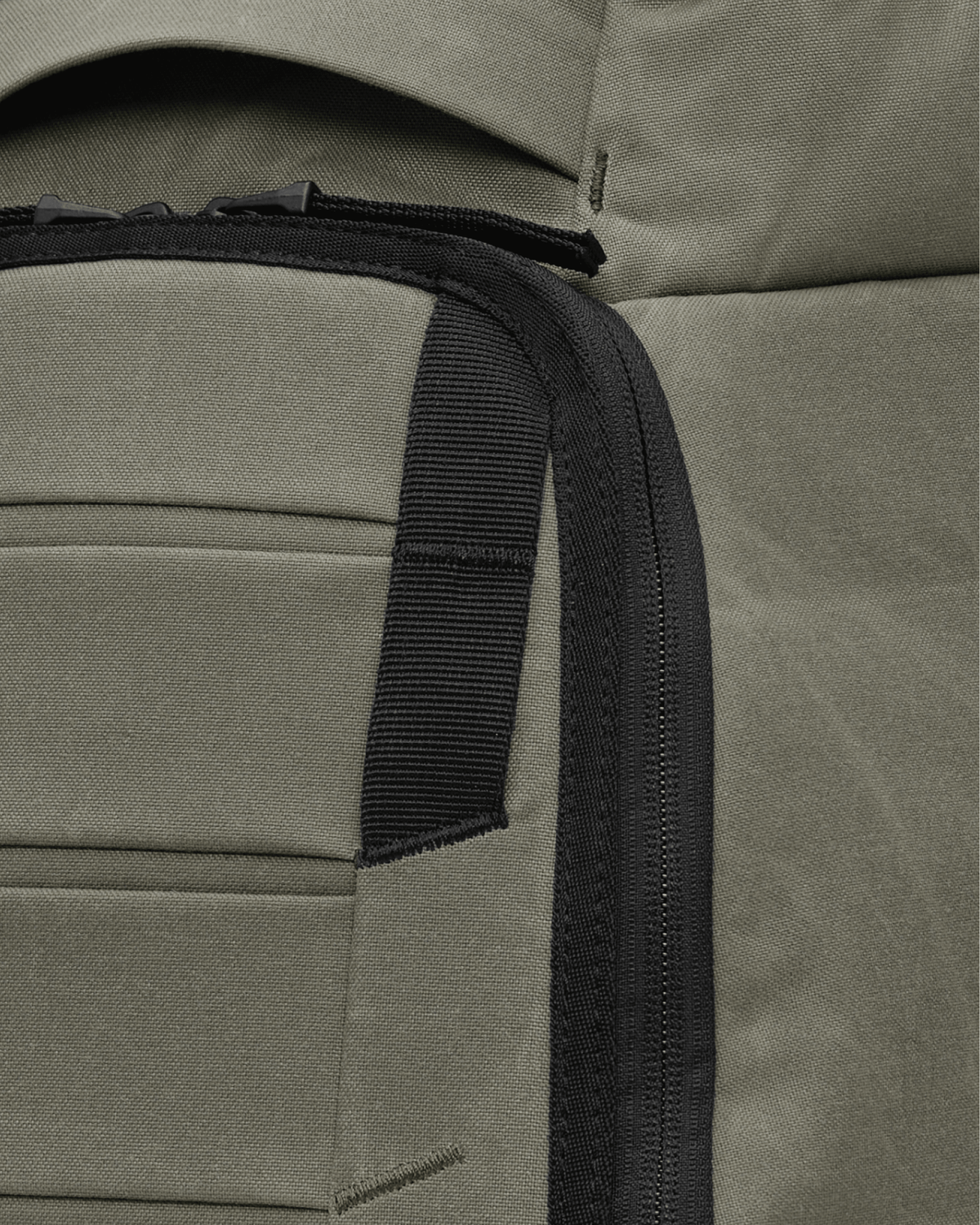 Hugger Backpack 25L Forest Green