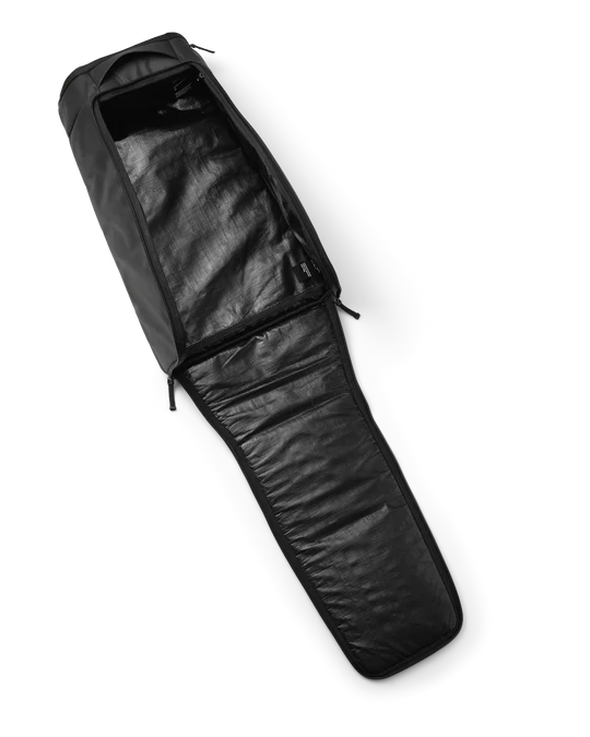 Hugger Bootpack 45L Black Out