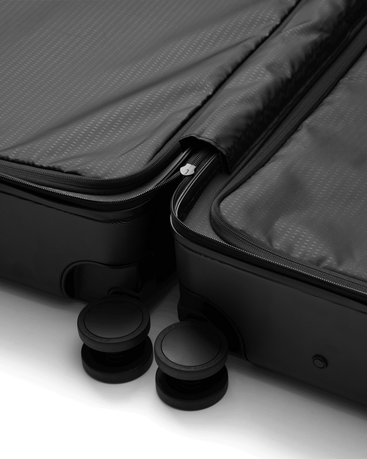 Ramverk Carry-on Black Out