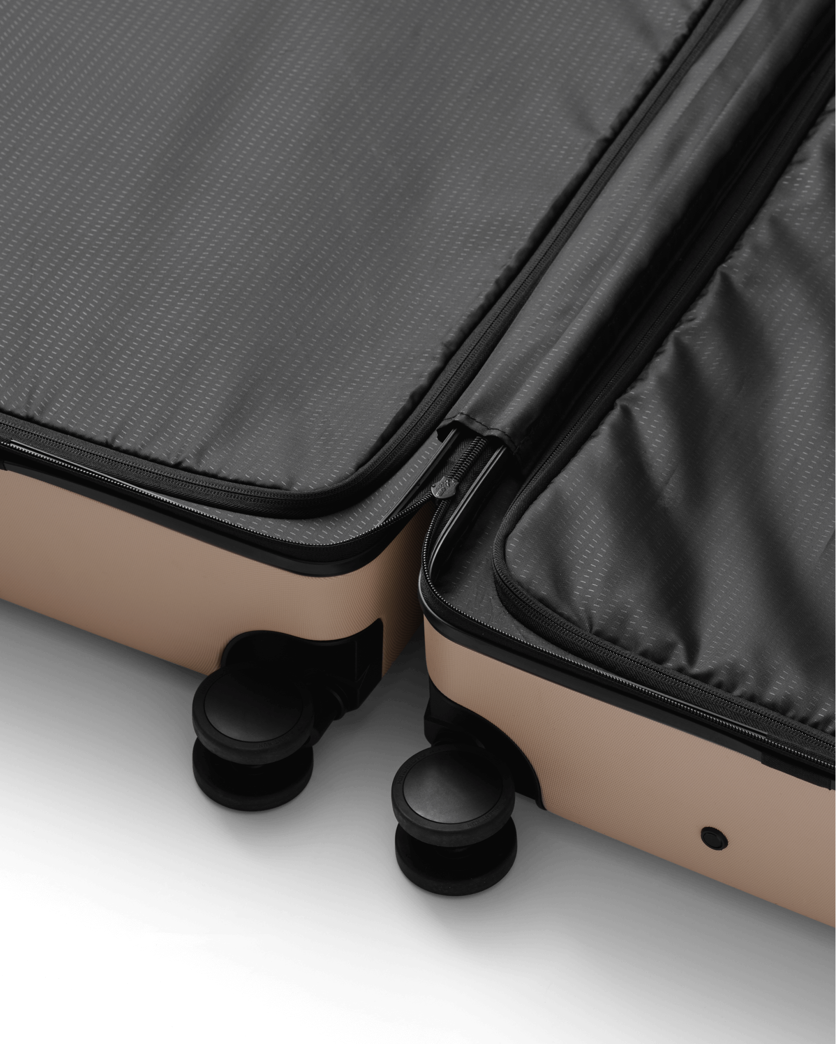 Ramverk Front-access Carry-on Fogbow Beige