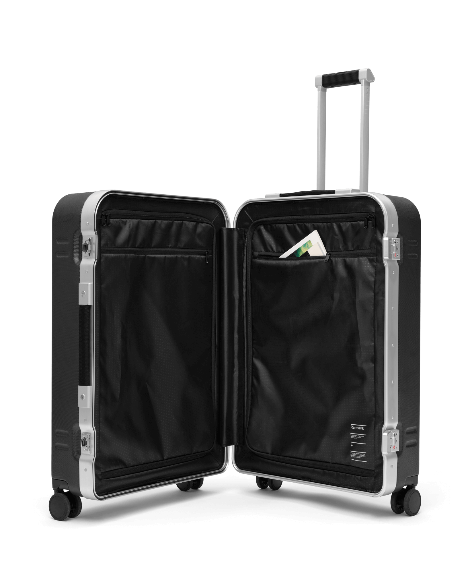 Ramverk Pro Check-in Luggage Large Black Out