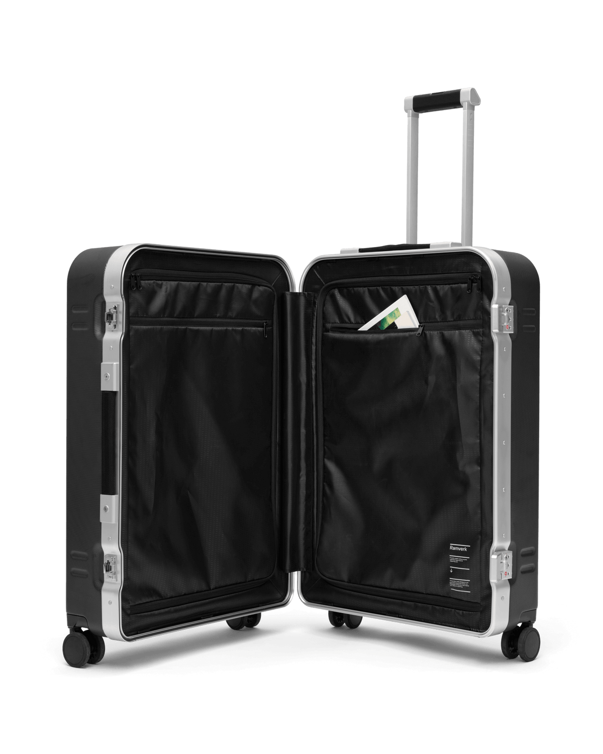 Ramverk Pro Check-in Luggage Large Silver