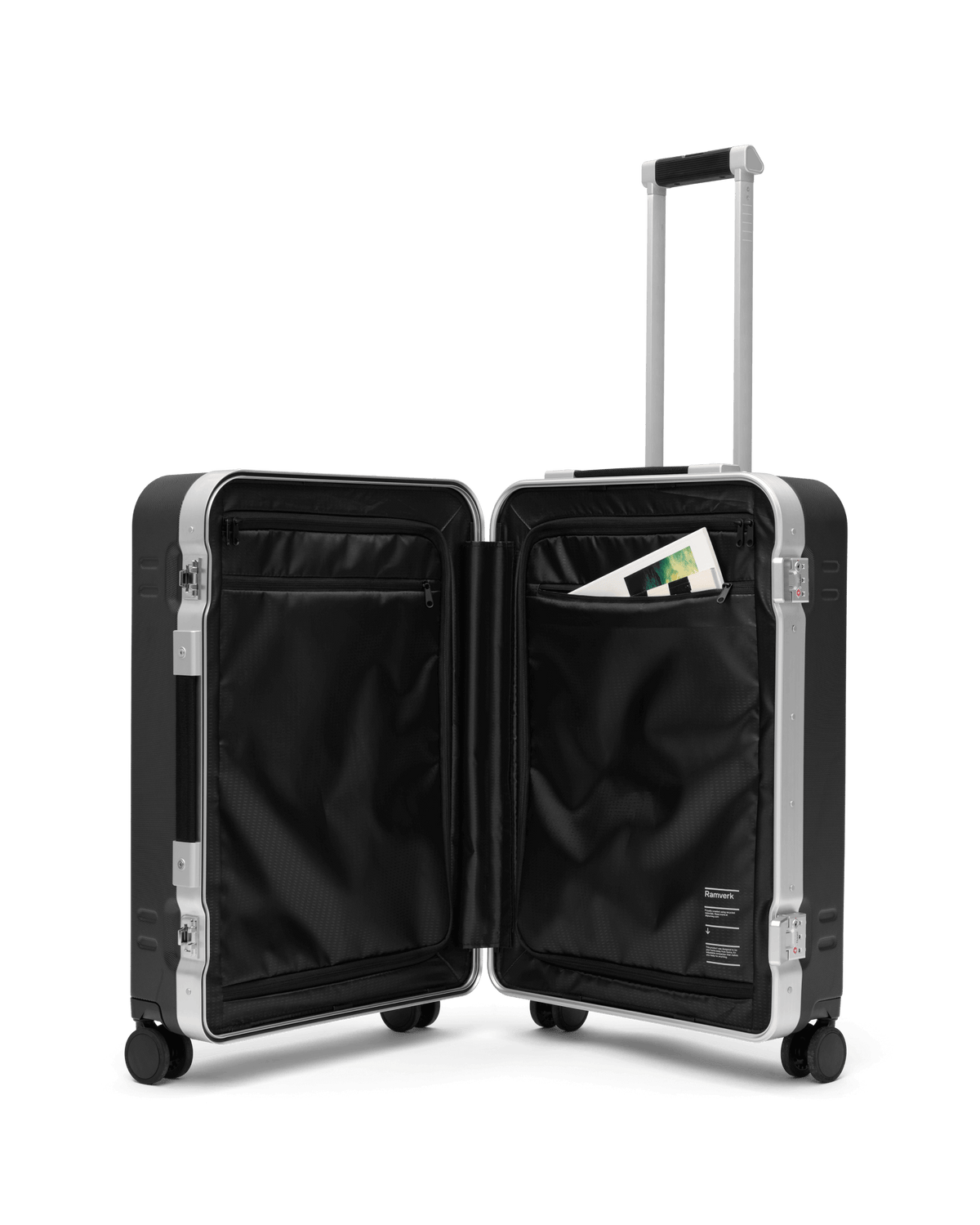 Ramverk Pro Check-in Luggage Medium Black Out