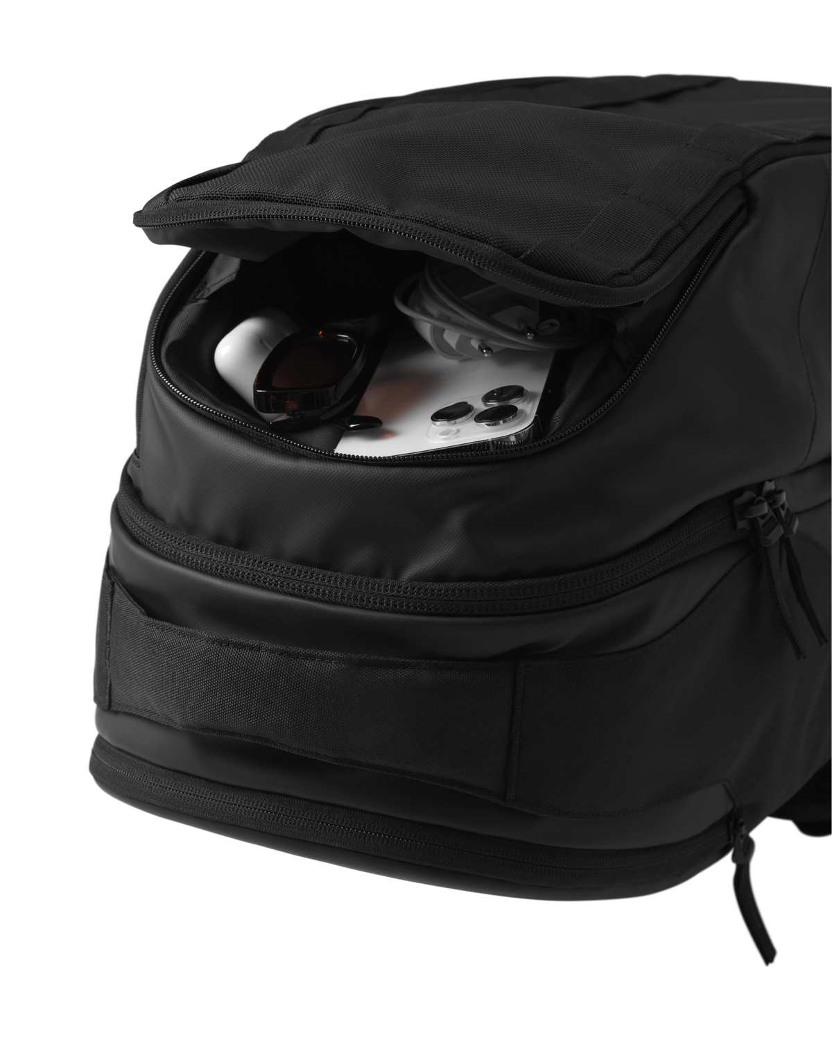 Skateboarding Pro Travel Pack 65L in Black Out – product photo 8